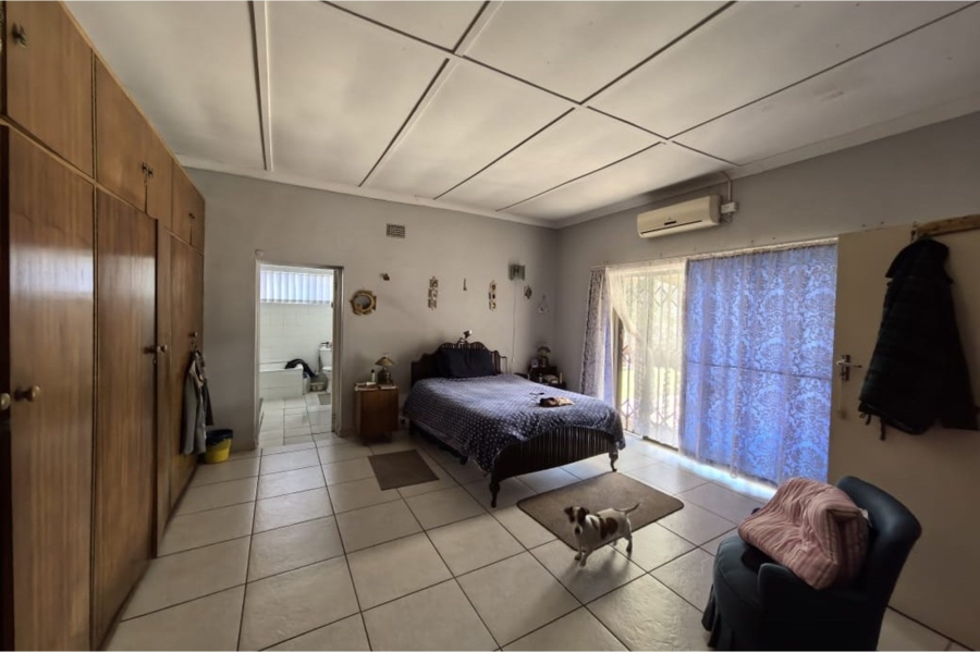 5 Bedroom Property for Sale in Hadison Park Northern Cape